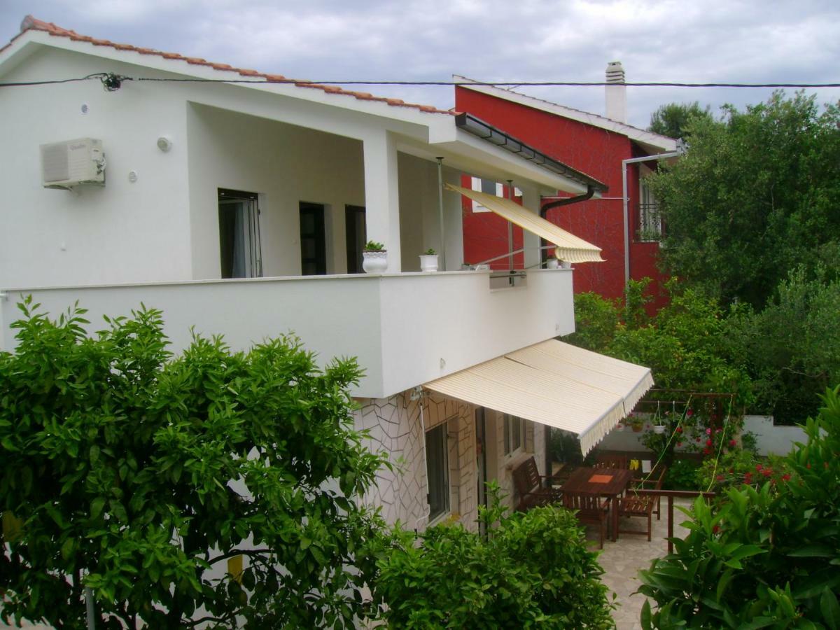 Apartmani A1 Marina, Okrug Gornji Trogir Bagian luar foto